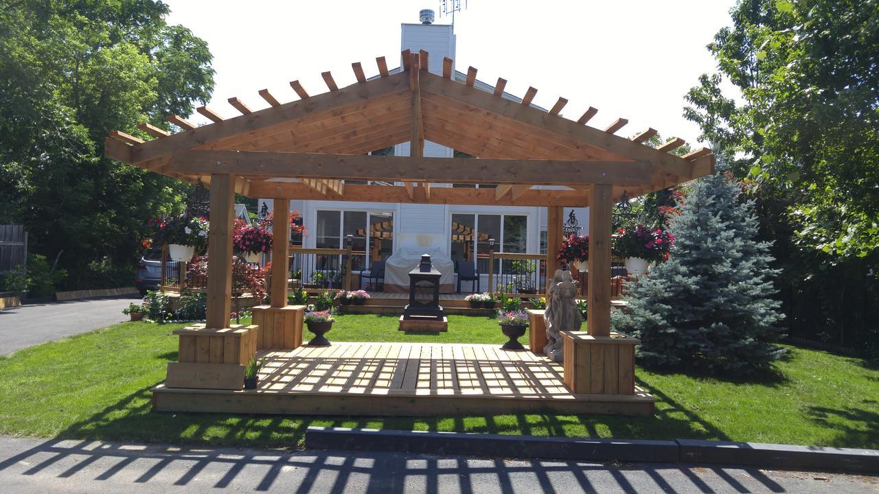 The White House Boutique B&B Niagara-on-the-Lake Екстер'єр фото