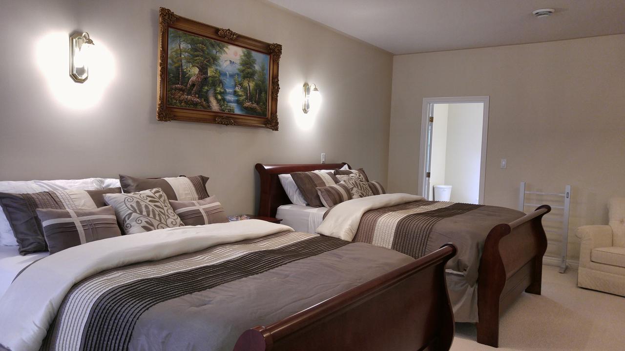 The White House Boutique B&B Niagara-on-the-Lake Екстер'єр фото